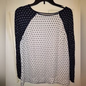 5/$25 Loft black/white lightweight blouse top. SZ S